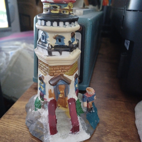 Windham heights Cobble Cornerstone snowy lighthouse - Picture 1 of 2